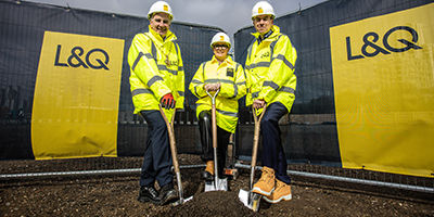 group photo of Fiona Fletcher-Smith, Greenwich Mayor, Simon Powell at construction site