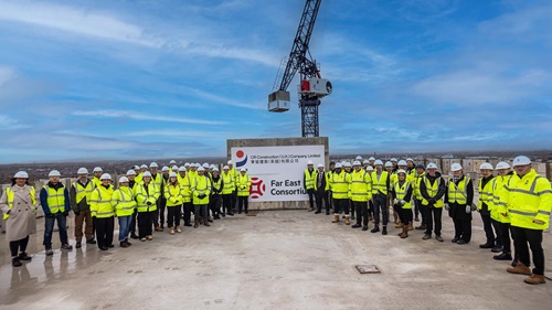 Group photo at Victoria Riverside scheme